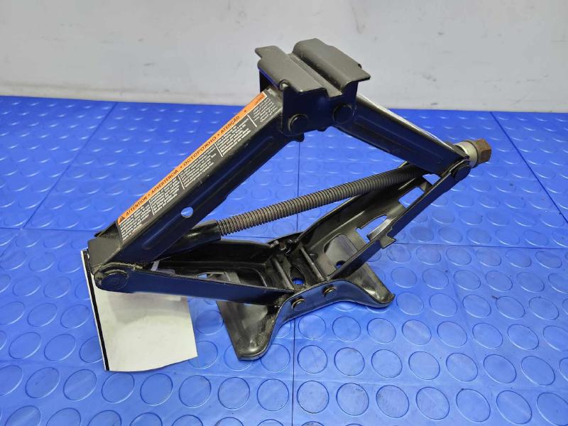 2016 Chevrolet Trax Jack Assembly