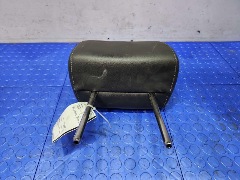 2019 Chevrolet Silverado 3500 Headrest