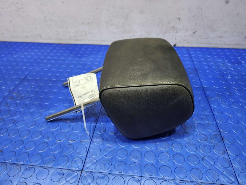 2019 Chevrolet Silverado 3500 Headrest