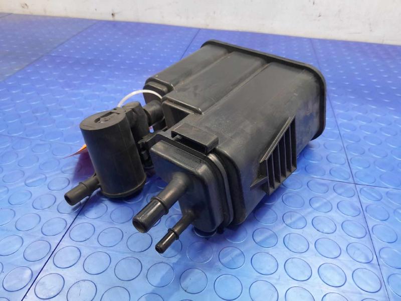 2006-2009 Pontiac Solstice Fuel Vapor Charcoal Canister Genuine OEM 15250111