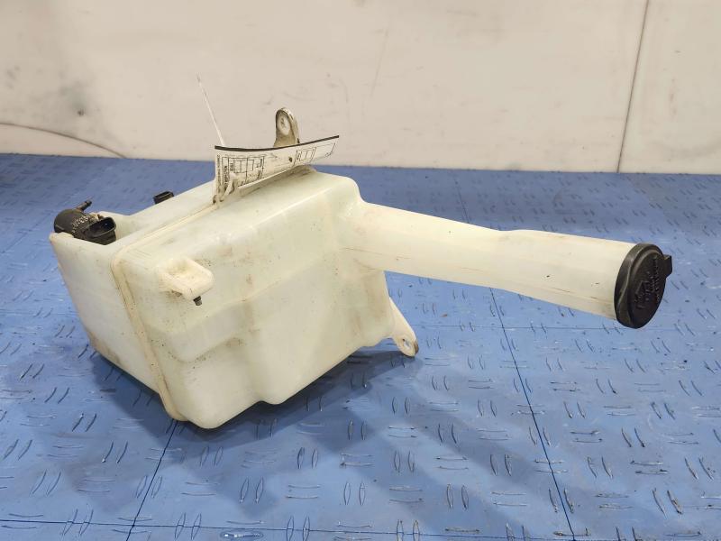 2002 Toyota Camry Washer Bottle