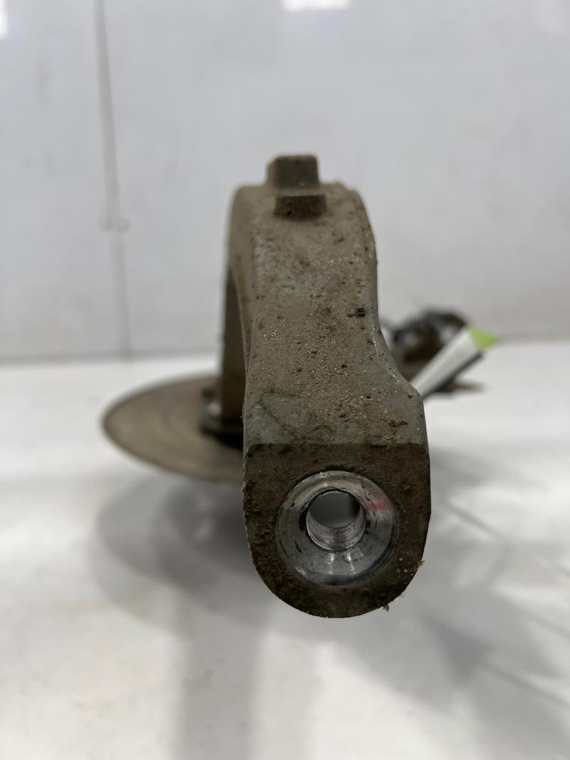 2007 - 2009 Jaguar XK Front Spindle Knuckle with Hub LH Driver Side OEM C2C25752