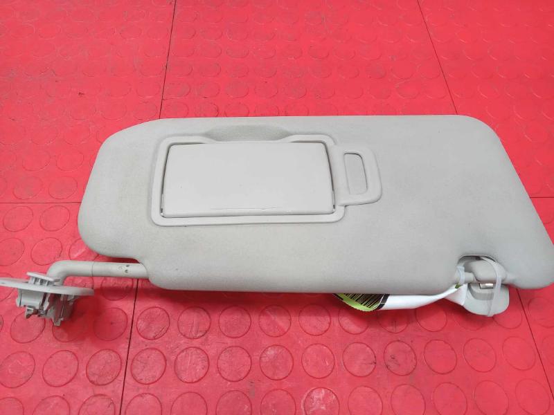 2020 Nissan Sentra Sun Visor