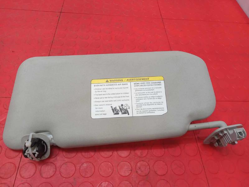 2020 Nissan Sentra Sun Visor