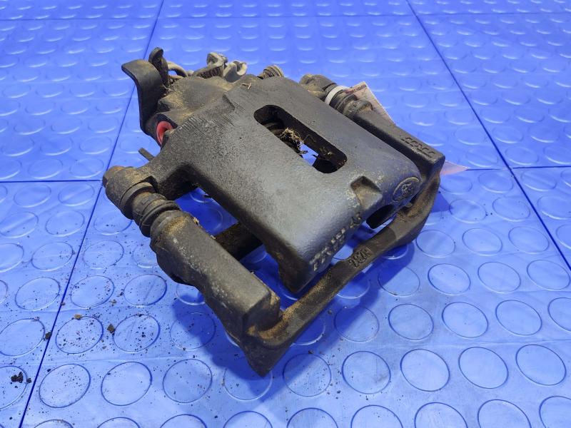 2006 Ford Mustang Caliper