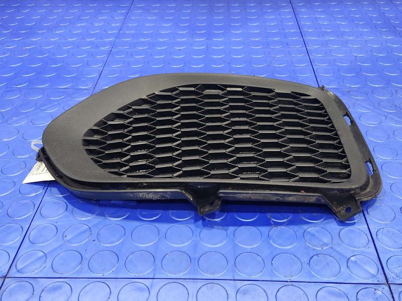 2011 Kia Sorento Grille