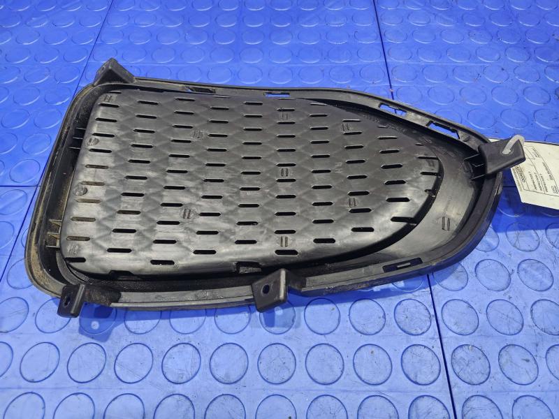 2011 Kia Sorento Grille
