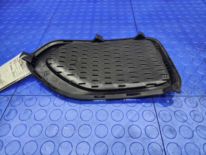 2011 Kia Sorento Grille