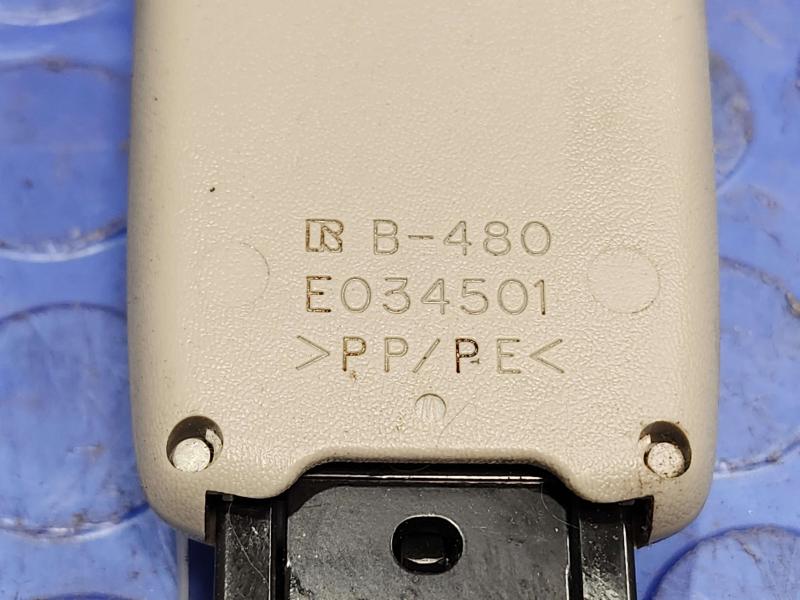2013 Toyota Prius Front Seat Belt