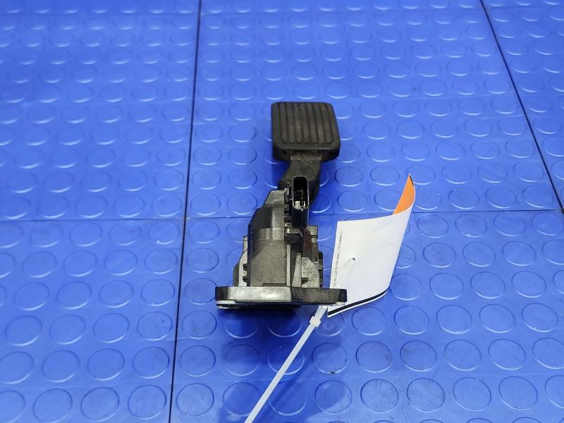 2016-2018 Acura RDX Accelerator Pedal Assembly Genuine OEM Part 17800-T1W-A01