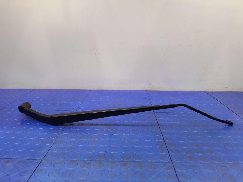 2020 Nissan Kicks Wiper Arm