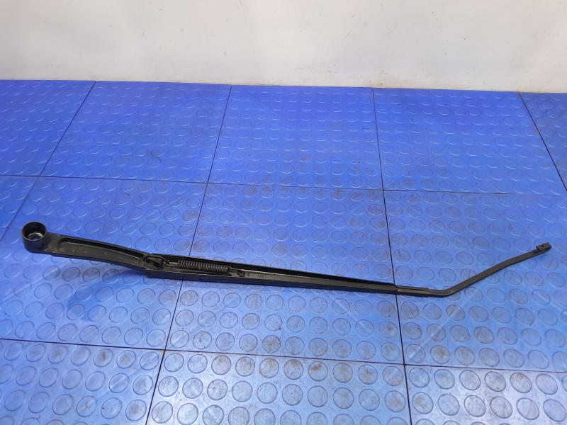 2020 Nissan Kicks Wiper Arm