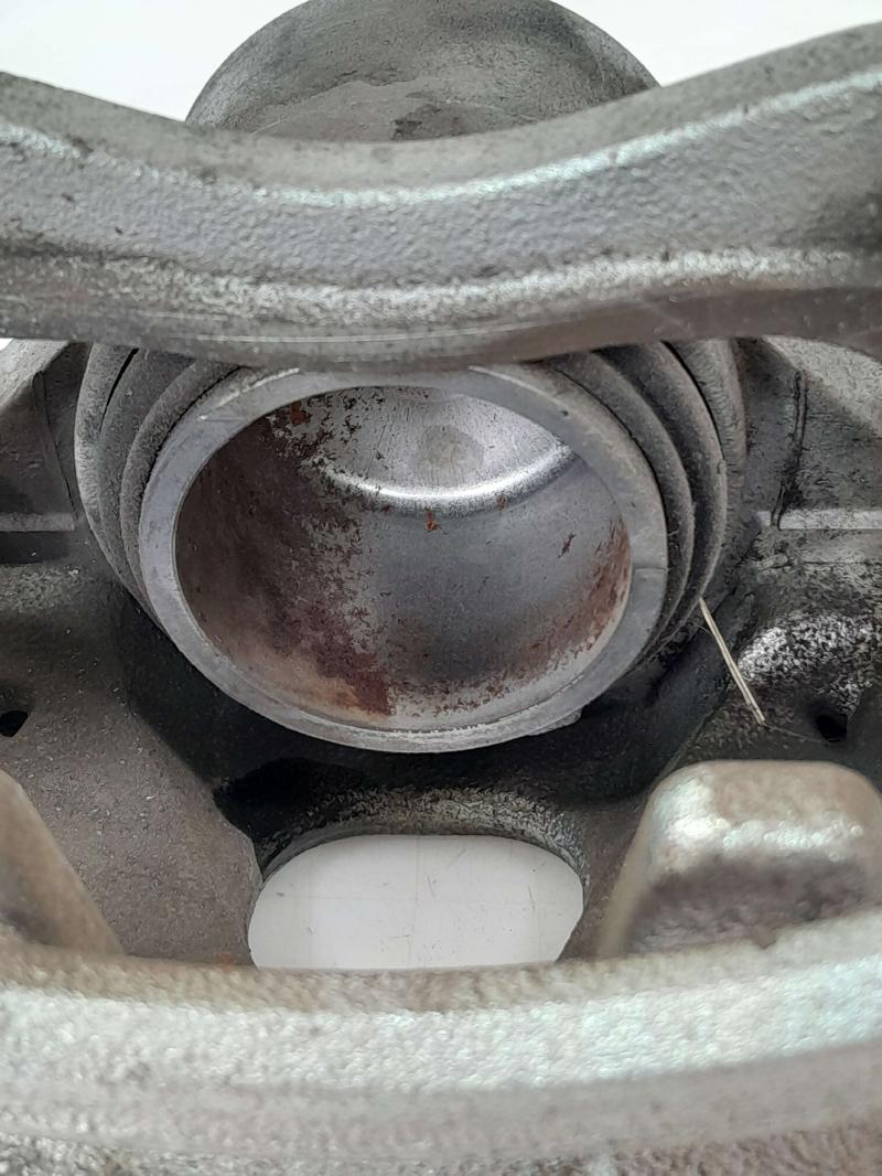 2017 Kia Niro Caliper