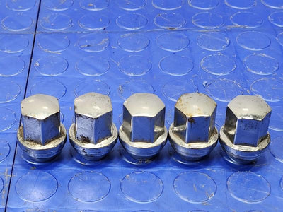 2015 Ford Mustang Lug Nuts