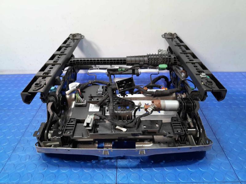 2018 Volvo S90 Seat Track