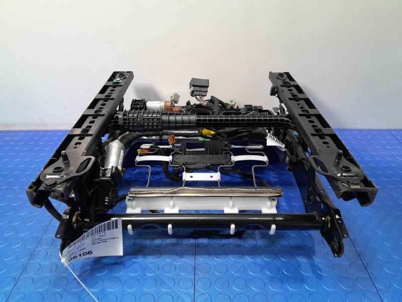 2018 Volvo S90 Seat Track