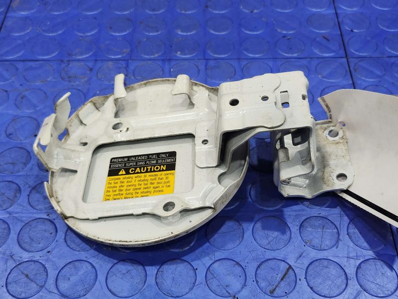 2010 Lexus RX350 RX450H Fuel Tank Door