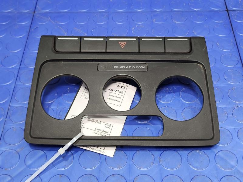 2015 Volkswagen Beetle Temperature Control Trim Hazard Switch OEM 5C5820073