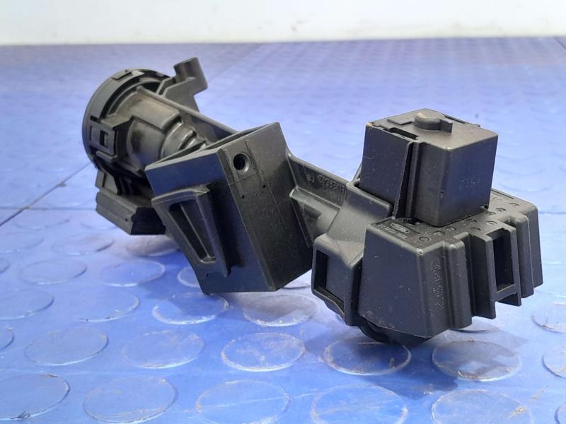 2012-2018 Ford Focus Ignition Switch Assembly without Key Genuine OEM Part