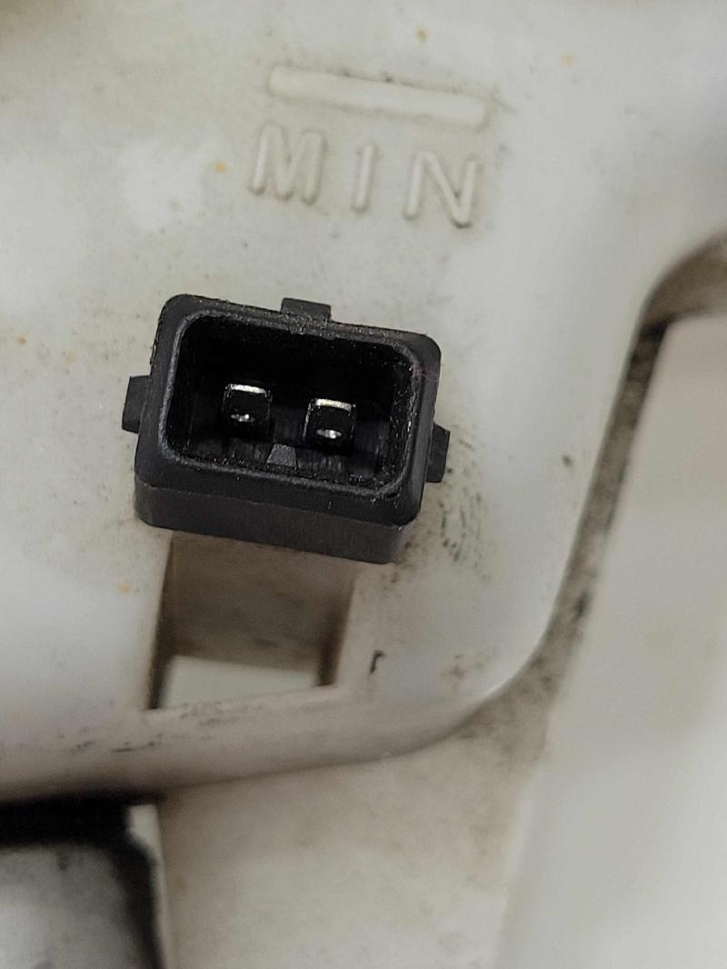 2012 - 2017 Hyundai Veloster Brake Master Cylinder Assembly OEM 585102V200