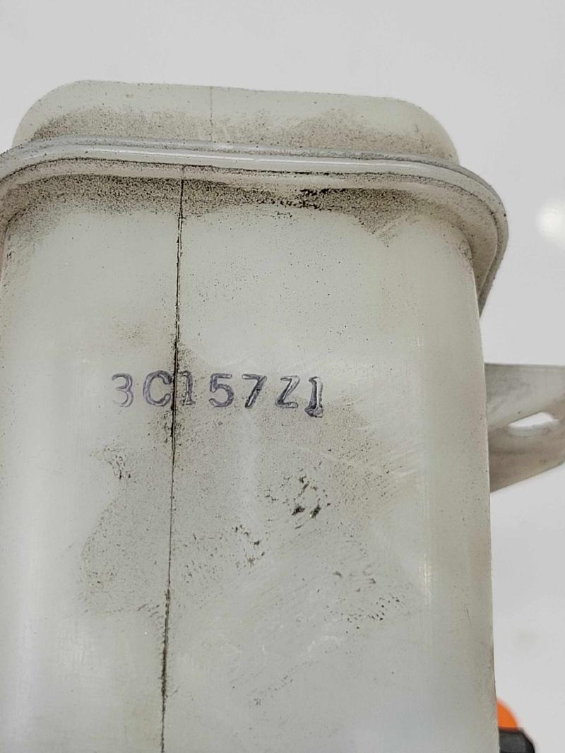 2012 - 2017 Hyundai Veloster Brake Master Cylinder Assembly OEM 585102V200