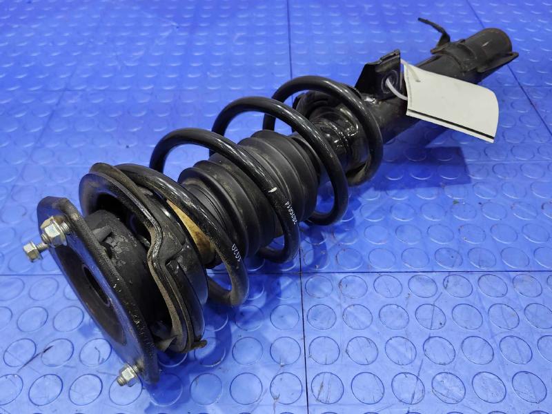 2014 MINI Cooper Countryman Strut Assembly