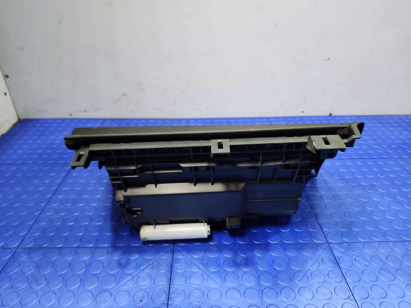 2013 Infiniti FX35 Glove Box