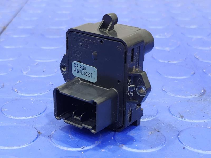 2013 Honda Civic Door Switch Front