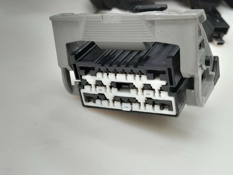2014 Cadillac ATS Front Console