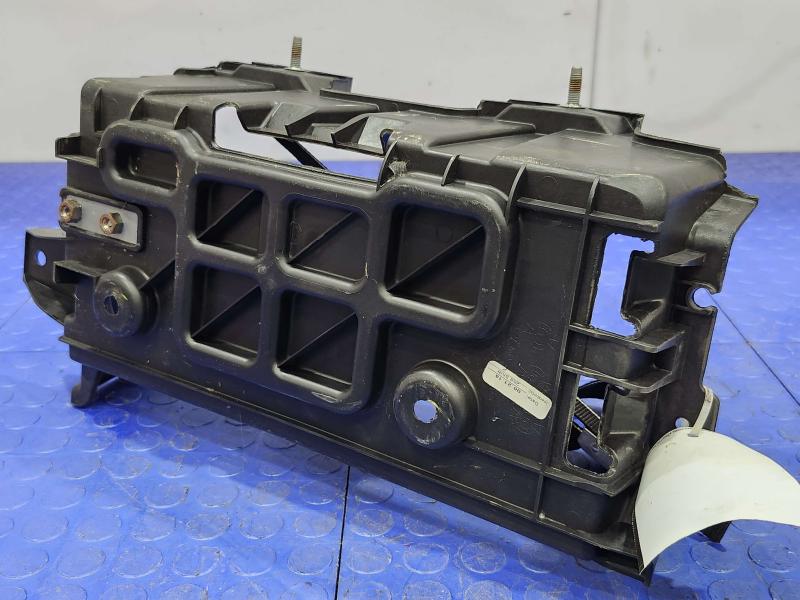 2013 Chrysler 300 Battery Tray