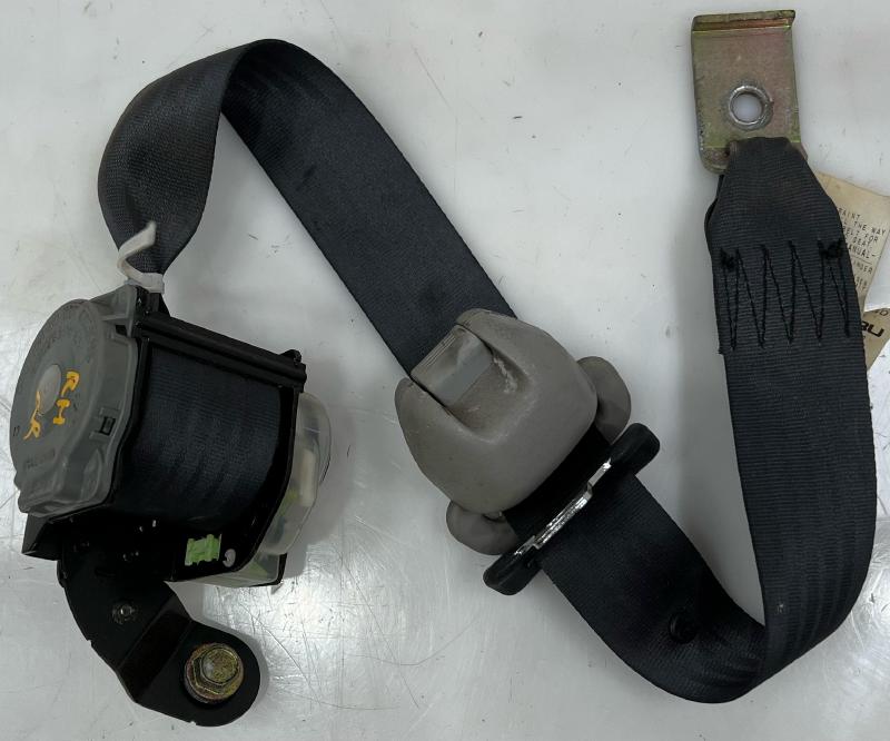 2002 Subaru Impreza Rear Seat Belt
