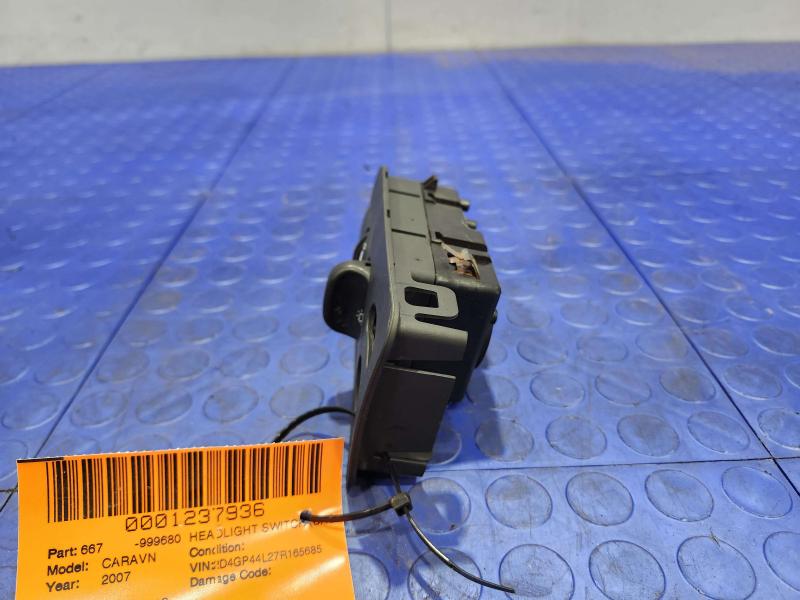 2007 Dodge Grand Caravan Headlight Switch (Dash Mtd)