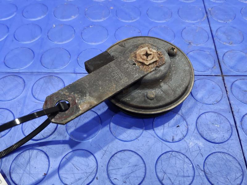 2009-2011 Subaru Forester Low Note Horn Assembly Genuine OEM 86029SC000