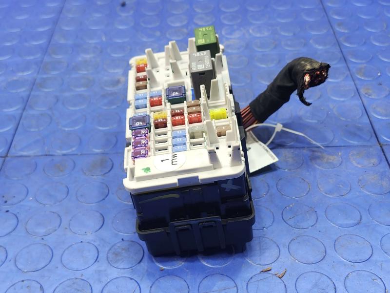 2018-2020 Buick Regal Cabin Fuse Box Relay Junction Block OEM 33172518