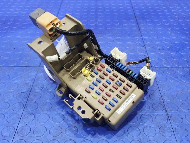 2014-2016 Subaru Forester Fuse Box Relay Junction Box OEM 82201FJ110
