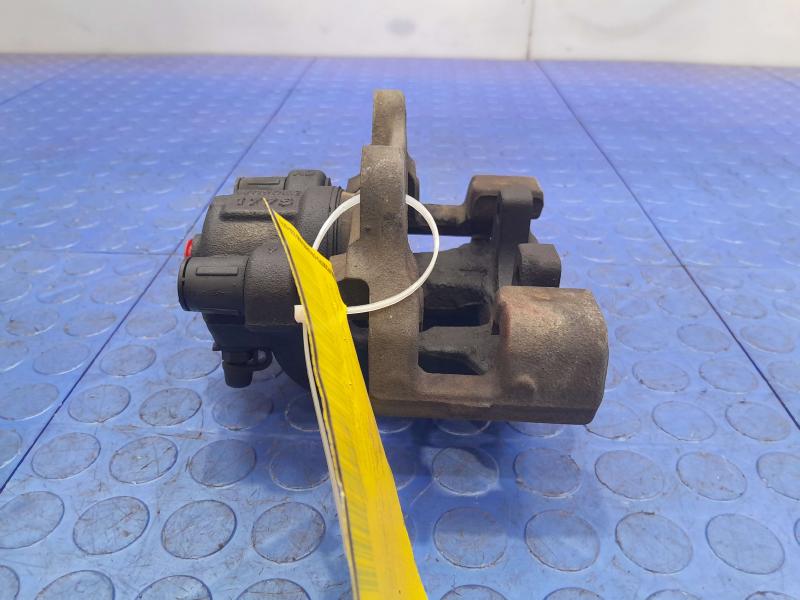 2015 BMW 328i Caliper