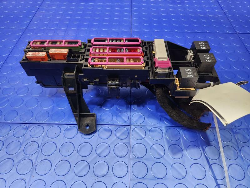2014 Audi A7 Cabin Fuse Box