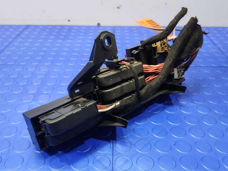 2014 Audi A7 Cabin Fuse Box