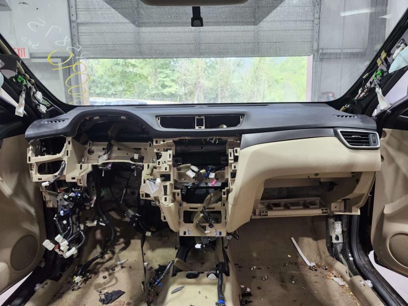 2015 Nissan Rogue Dash Panel