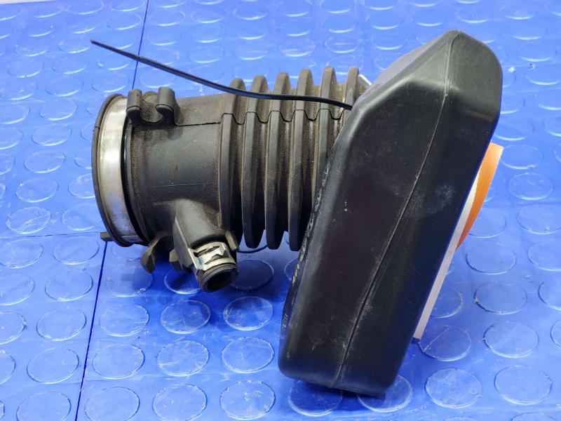 2019 Honda HR-V Air Intake Tube/Resonator