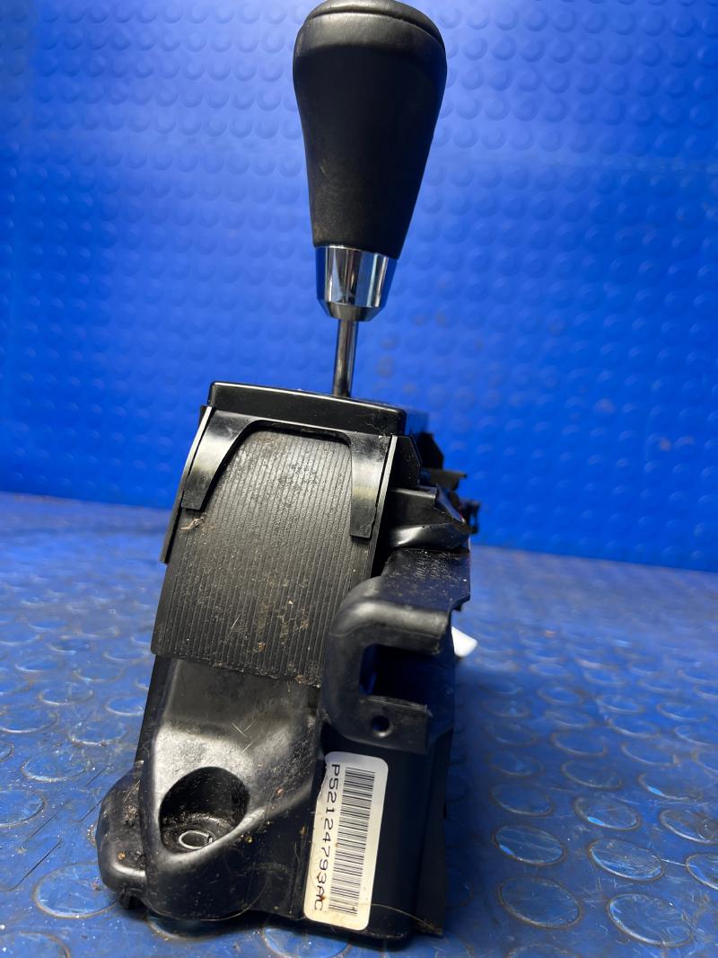 2012 2013 Jeep Grand Cherokee Automatic Shifter Assembly 6 Spd Trans ONLY OEM 52124793AC