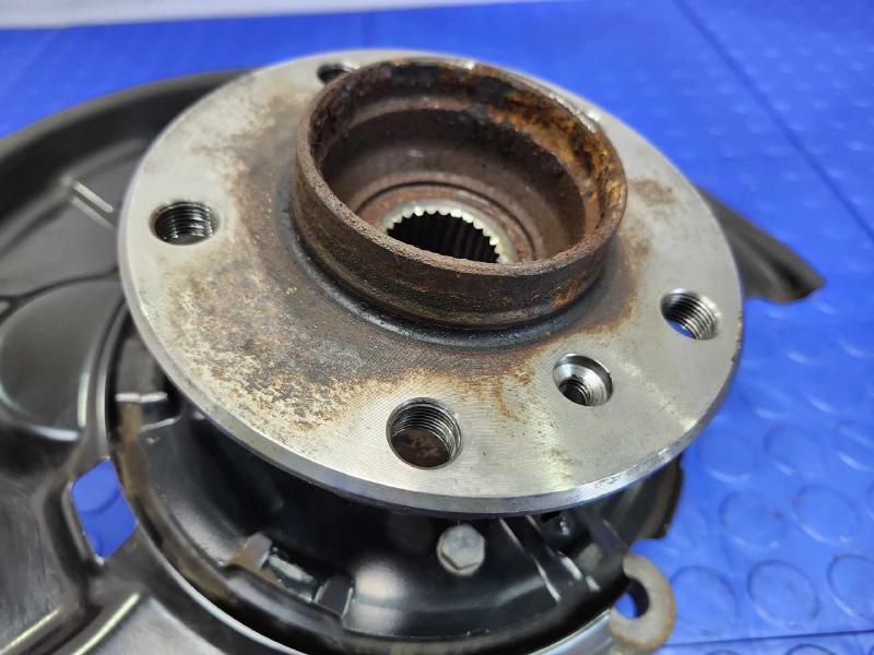 2014 BMW 228i Rear Knuckle/Stub Axle