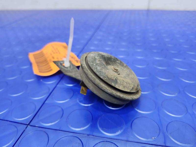 2011-2013 Infiniti QX56 Anti-Theft Alarm Horn Assembly Genuine OEM 256101LA1A