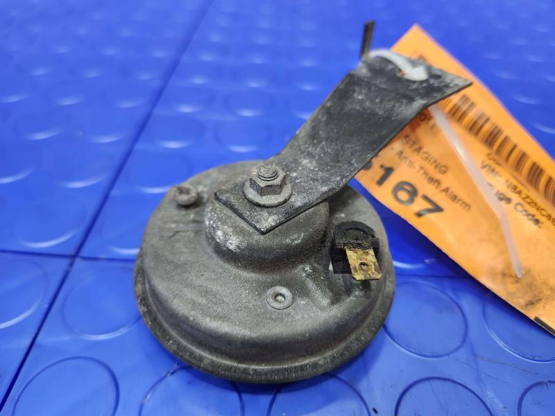 2011-2013 Infiniti QX56 Anti-Theft Alarm Horn Assembly Genuine OEM 256101LA1A
