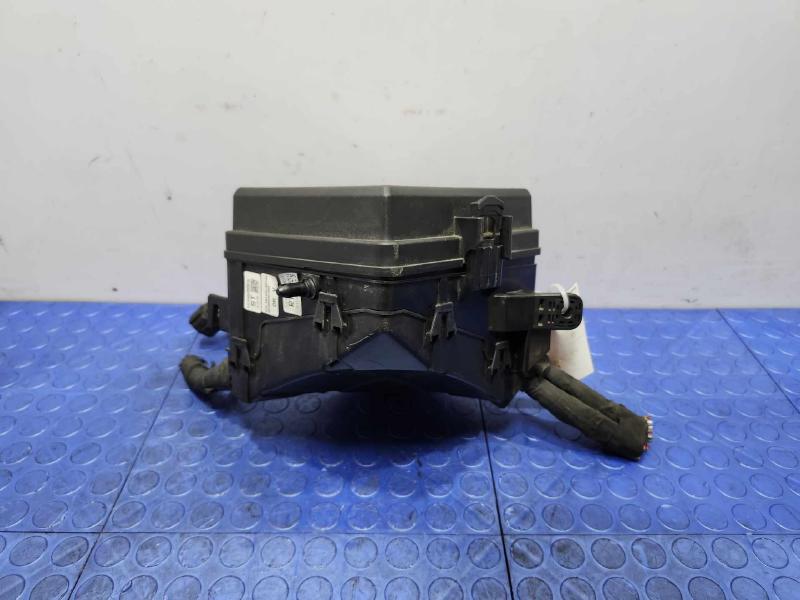 2016 Hyundai Tucson Engine Fuse Box