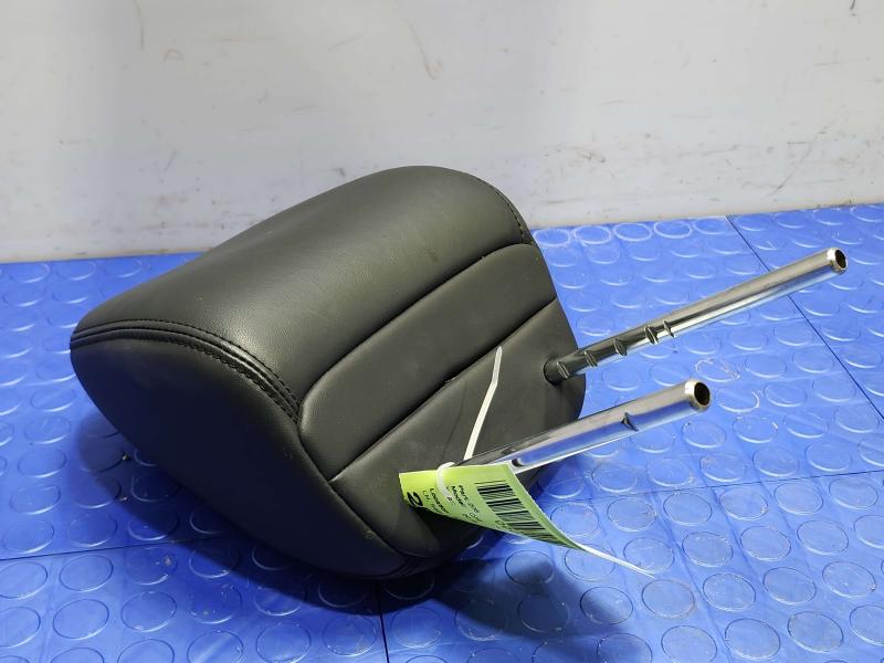 2015 Infiniti Q50 Headrest