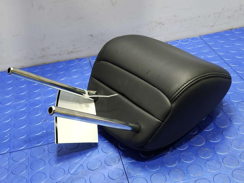 2015 Infiniti Q50 Headrest