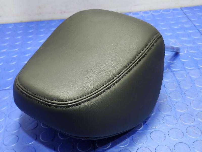 2015 Infiniti Q50 Headrest