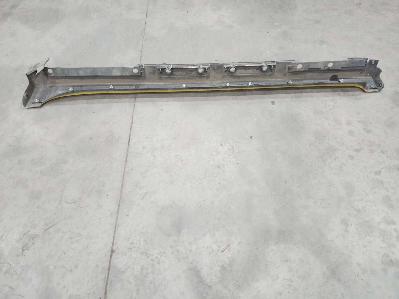 2014 Toyota Prius Rocker Moulding