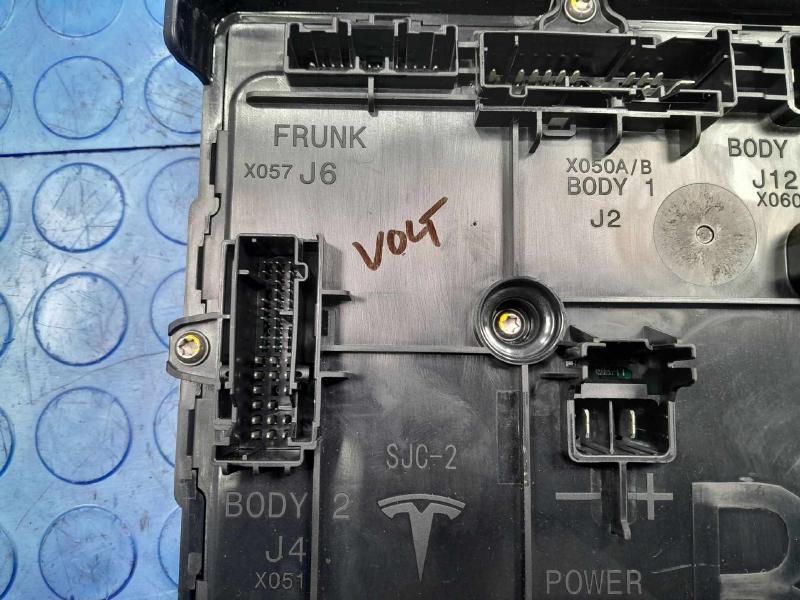 2021 Tesla Model 3 Chassis Brain Box